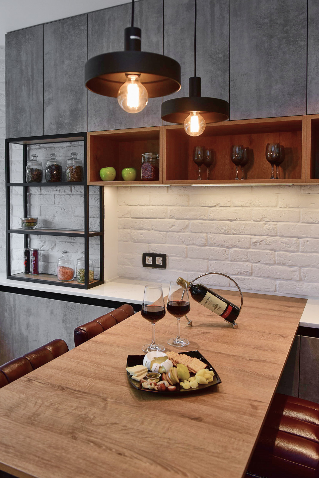 "Белоснежная история"