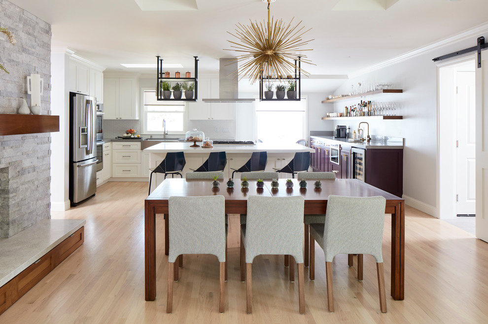 Kitchen - contemporary kitchen idea in San Francisco