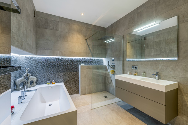 Projet I contemporary-bathroom