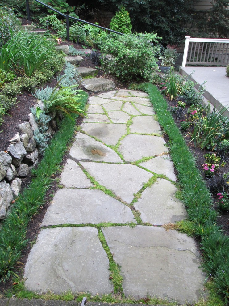 Inspiration for a rustic landscaping in Seattle.