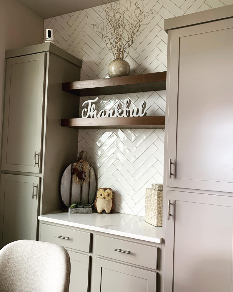 Home design - transitional home design idea in Austin