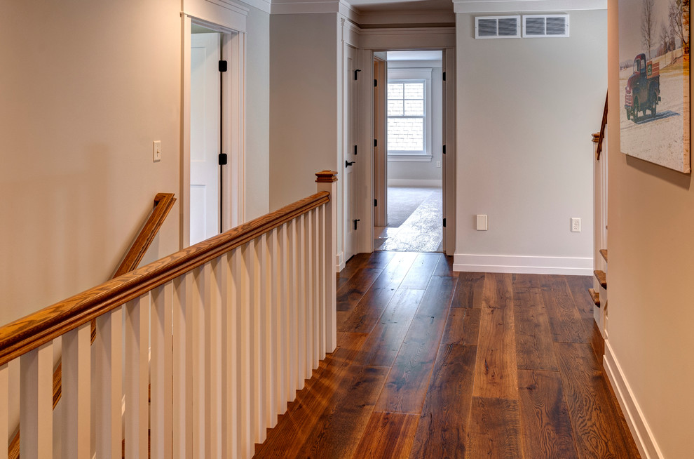 Example of an arts and crafts hallway design in Philadelphia