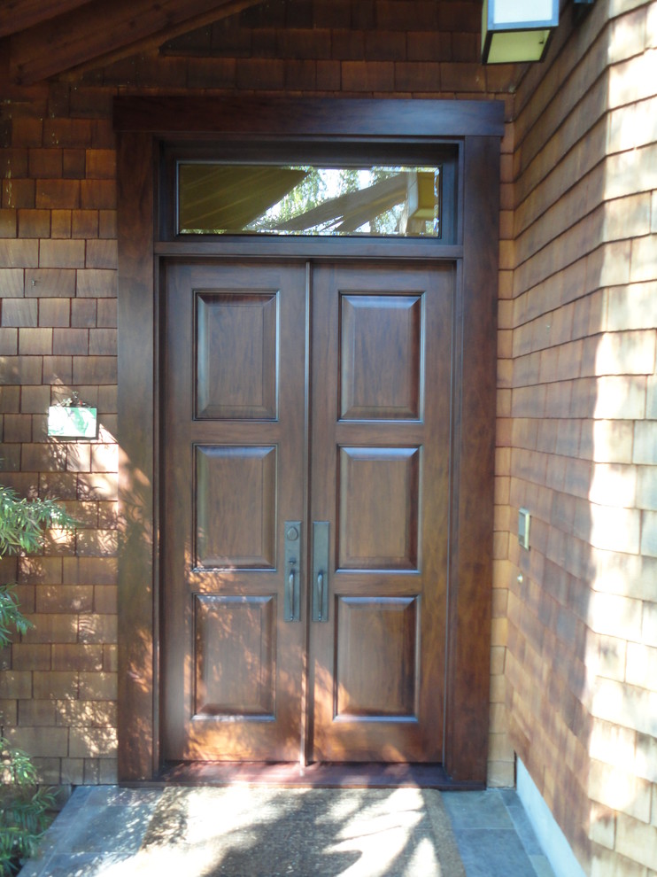 Entryway - transitional entryway idea