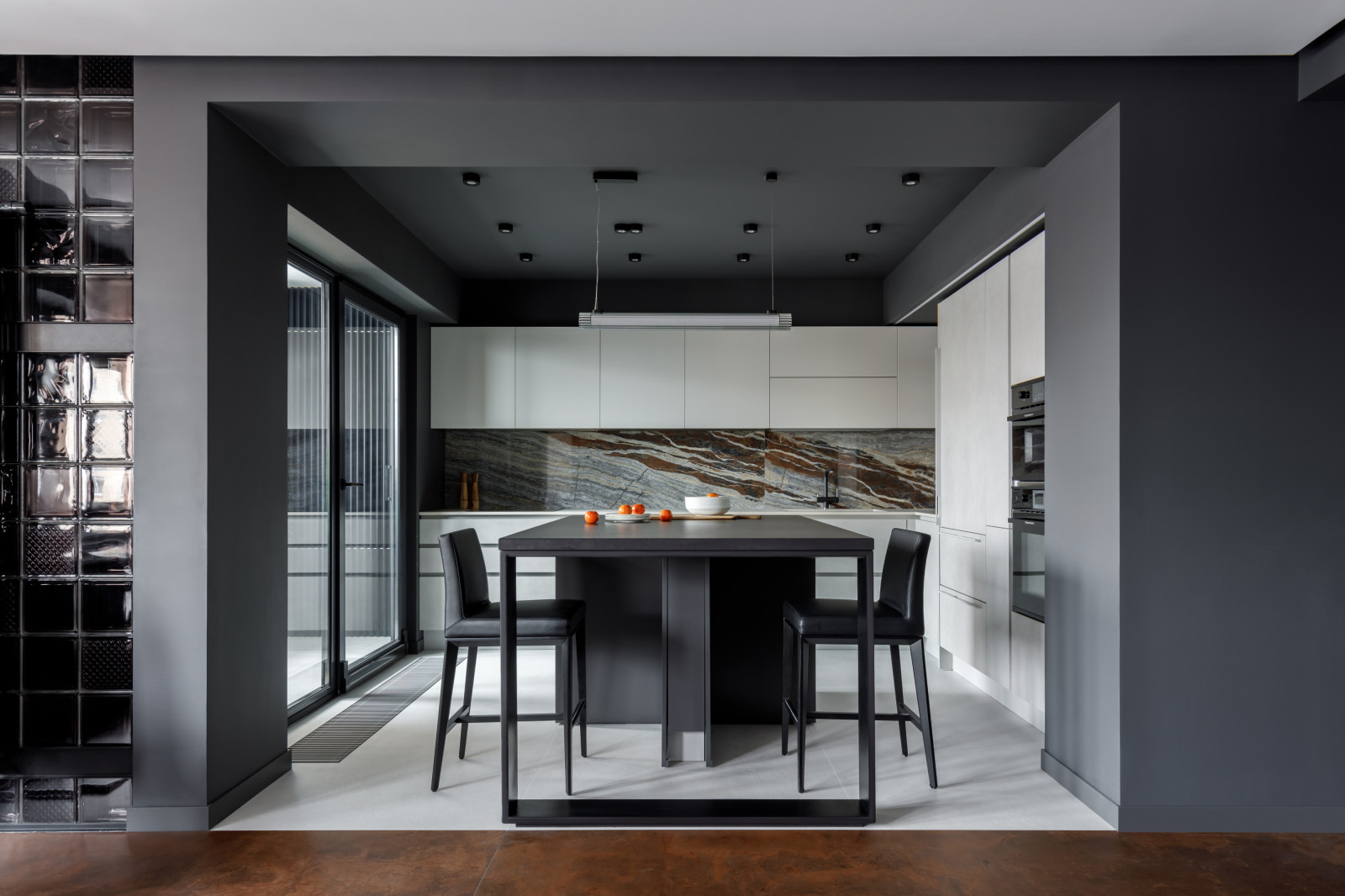 Кухня, вид на остров