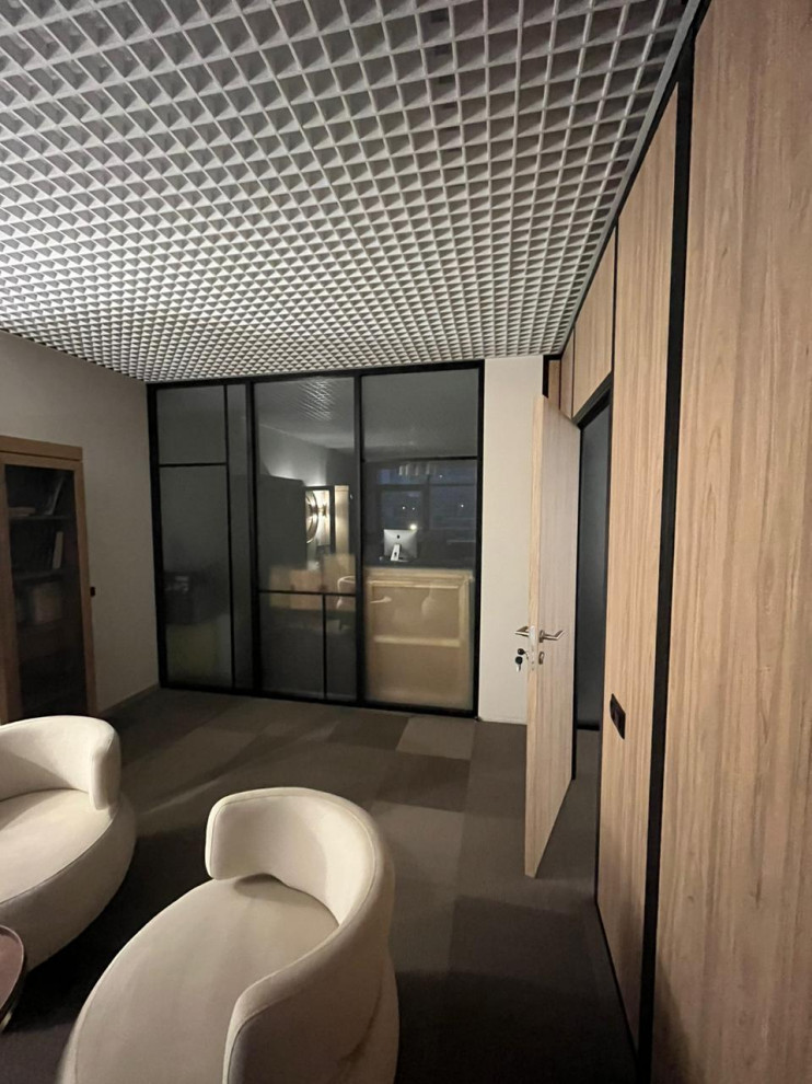 Перегородки в офисе (автор - С. Трегубов)