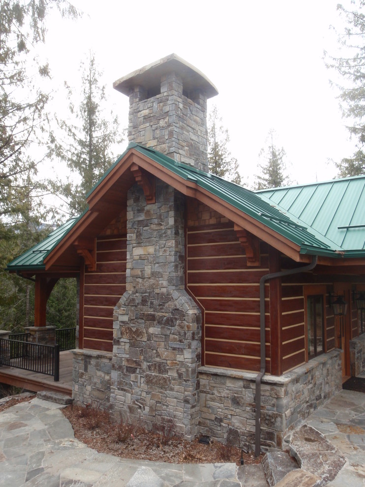 Moose Mountain Moose Mountain 2" Cutback Veneer Traditional Exterior Other by Montana
