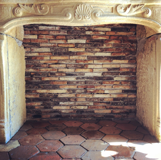 Projet Tradi transitional-family-room