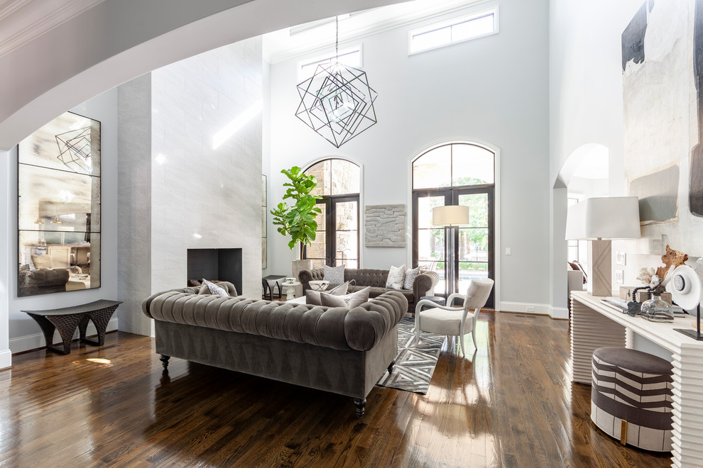 Example of a transitional home design design in Charlotte