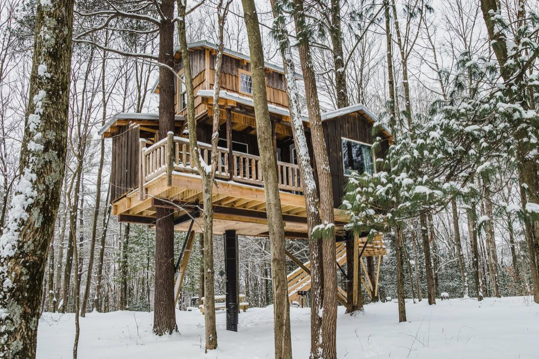 The Mohicans "Moonlight" Treehouse