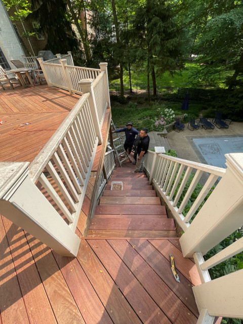 Decks | Wood & Composite Decks contemporary-deck