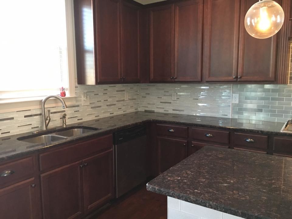 Transitional home design photo in Atlanta