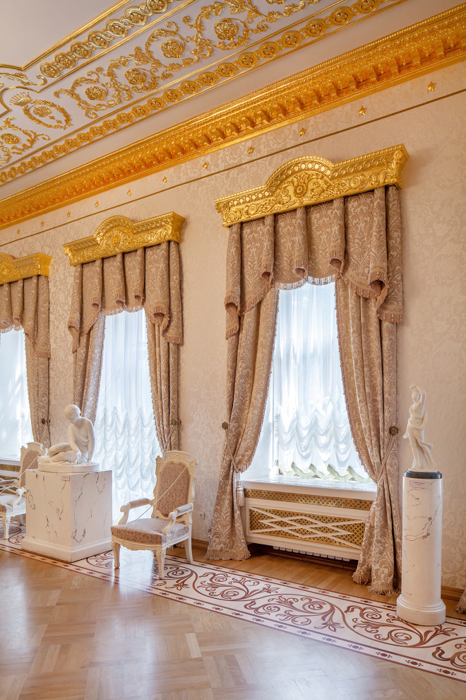 Оформление оконных убранств в Шереметьевском дворце