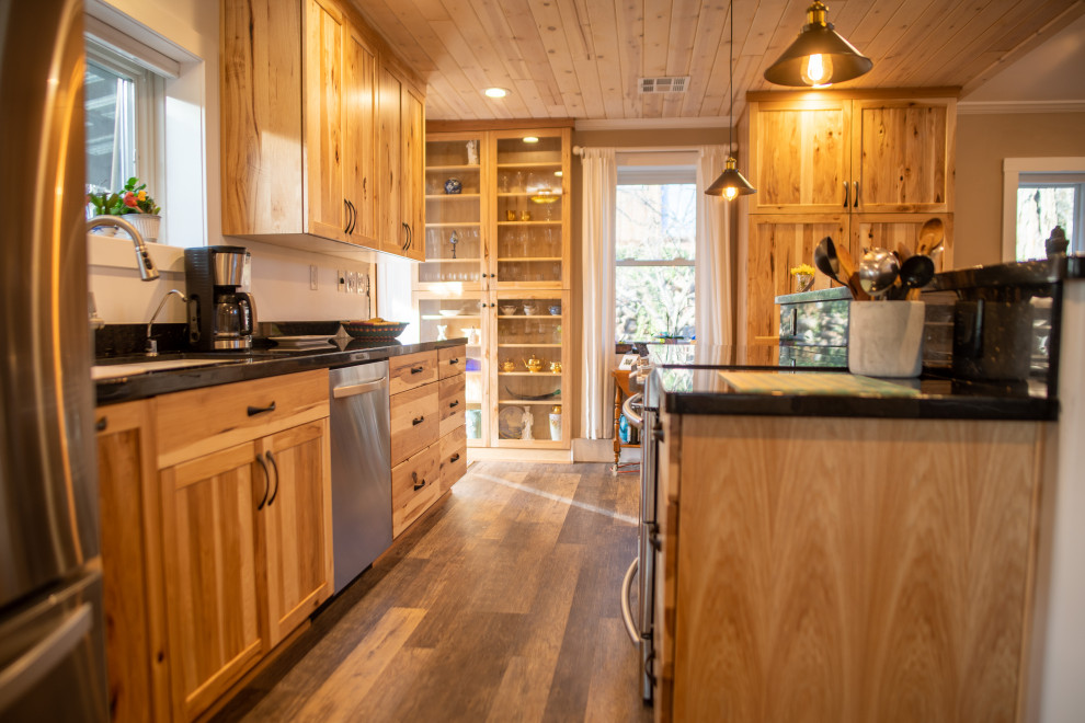 Kitchen - rustic kitchen idea
