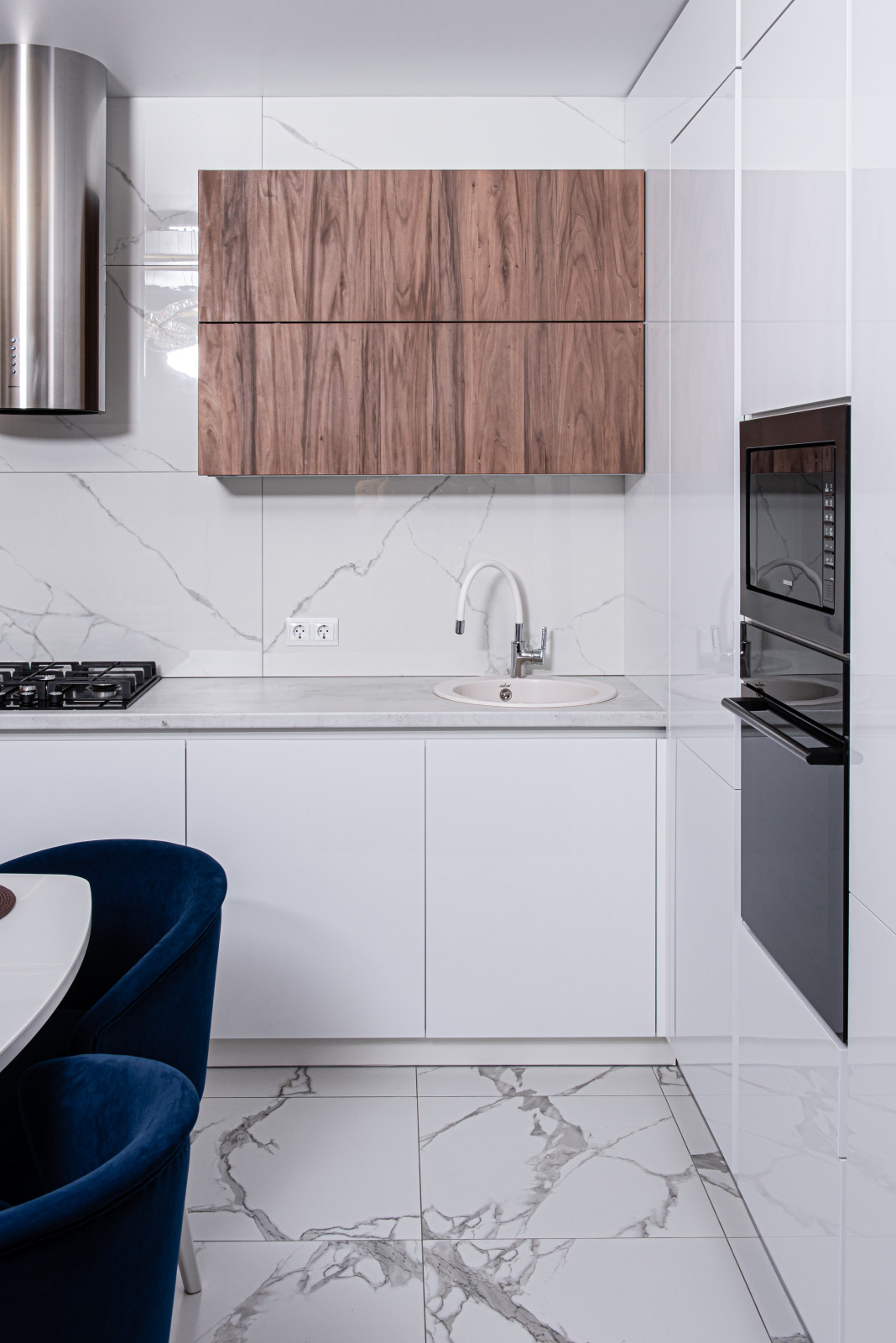 Дерево и глянец