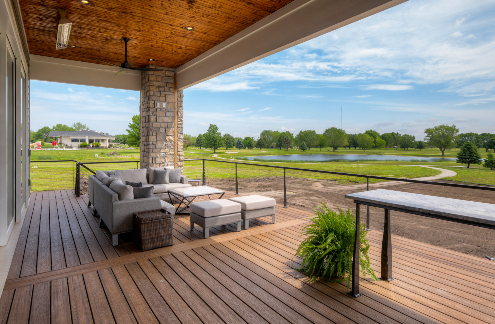 Example of a transitional exterior home design in Cedar Rapids