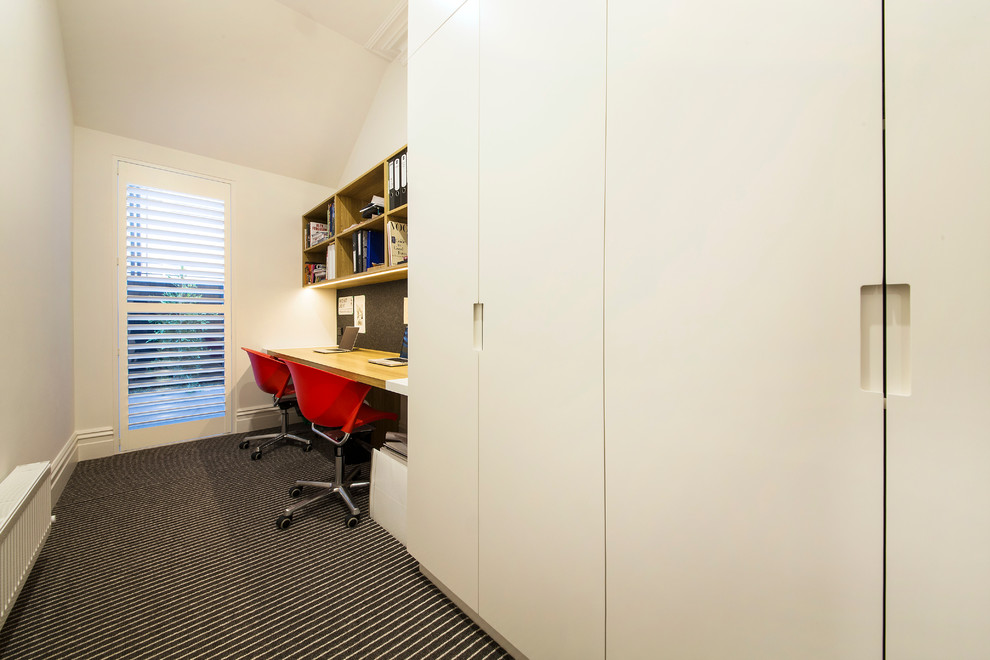 Design ideas for a contemporary home office in Melbourne.