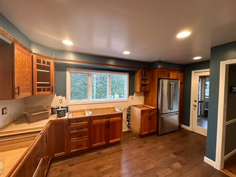 CABINETS REFINISHING