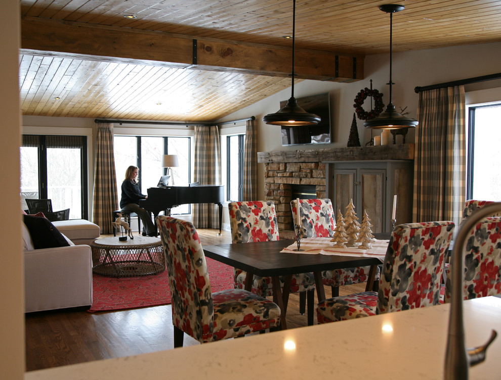 updated lake condo - Farmhouse - Living Room - Milwaukee ...