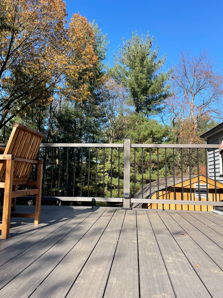 Composite deck boards replacement