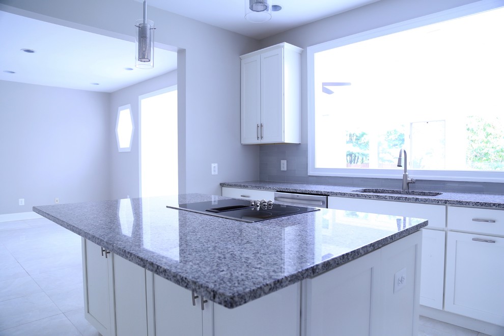 Example of a transitional kitchen design in DC Metro