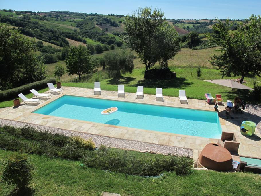 Ispirazione per una piscina country