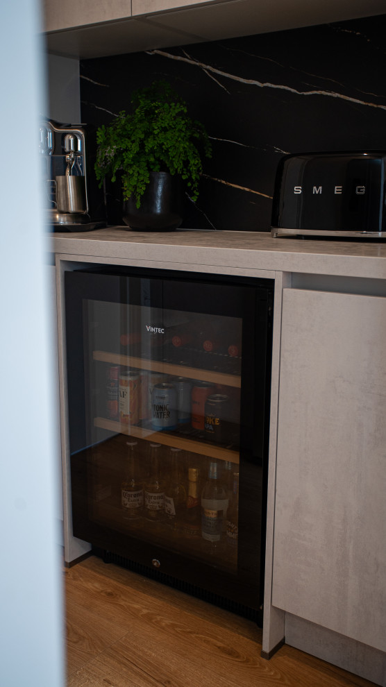 Oak and Drama Kitchen Renovation