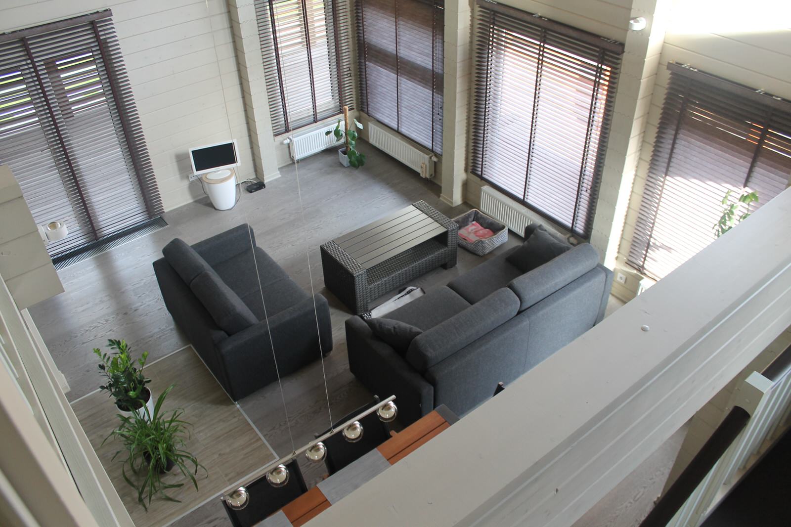 Отделка дома и бани из клееного бруса