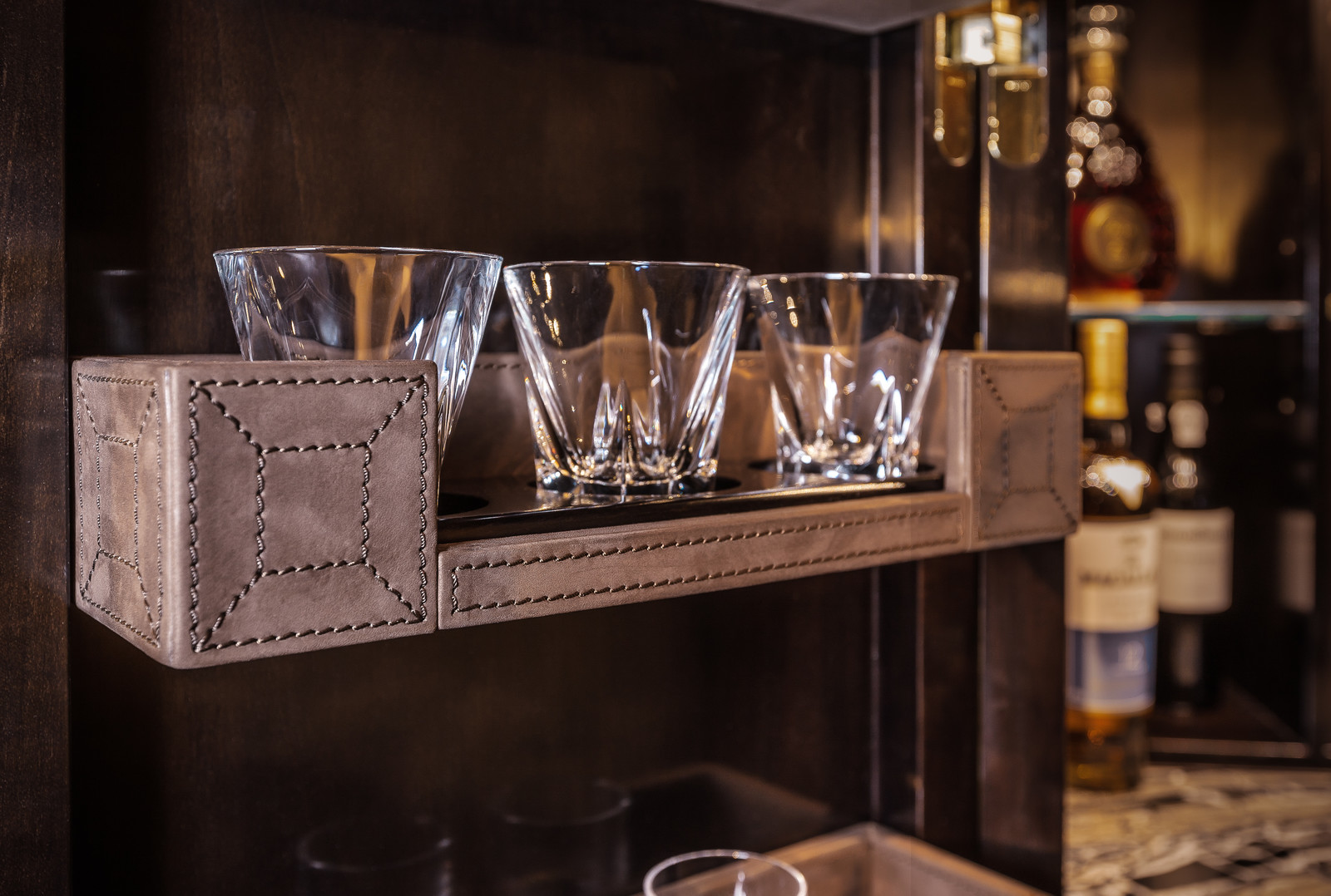 Квартира в темном стиле