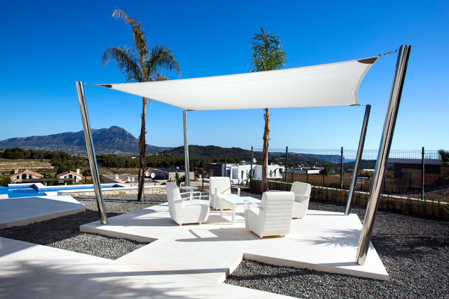 Villa Dioniso coastal-courtyard