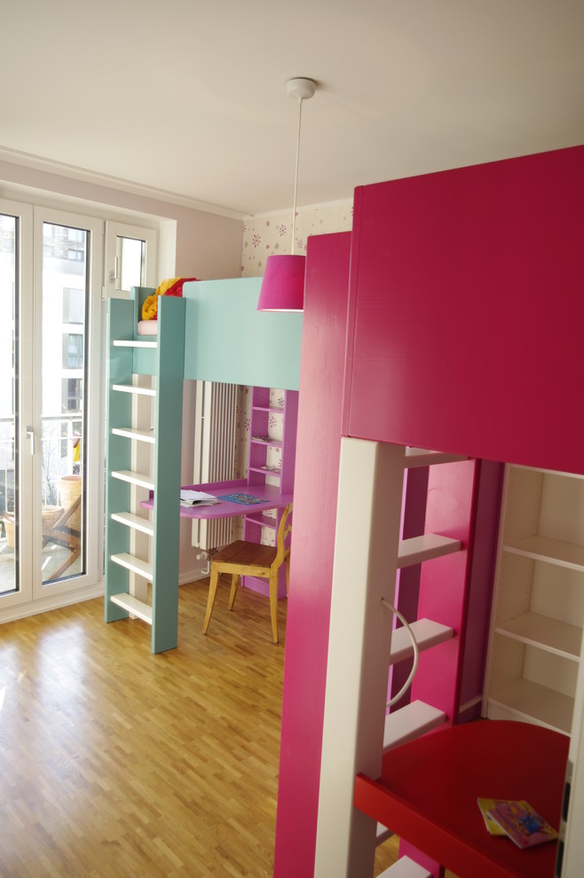 Photo of a contemporary kids' room in Hamburg.
