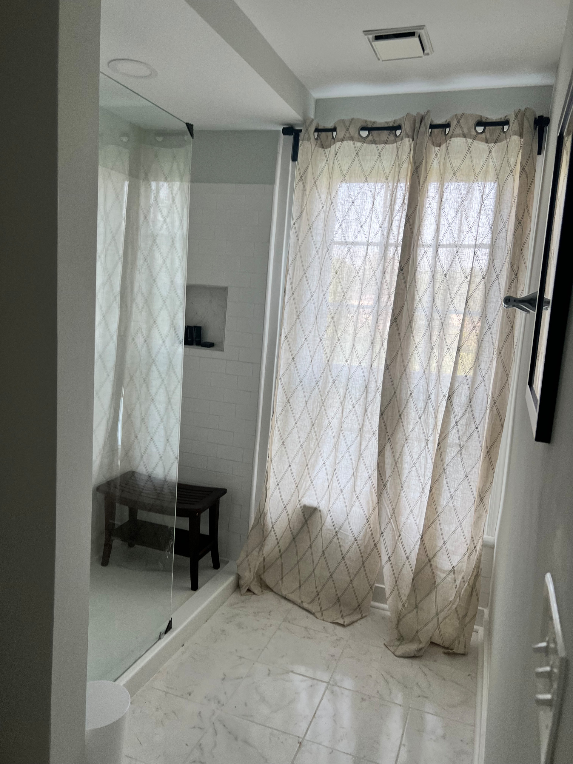 B&B Hawksbill Luray