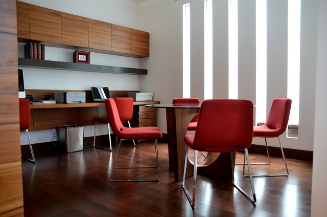 P+J HOUSE contemporaneo-despacho