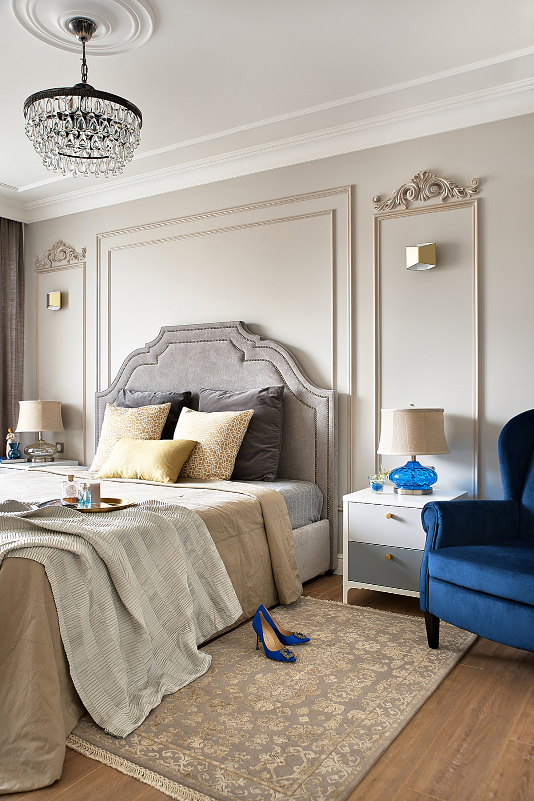 Интерьер с елочкой