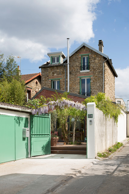 Extension en briques d'une meulière - Contemporain - Entrée - Paris ...