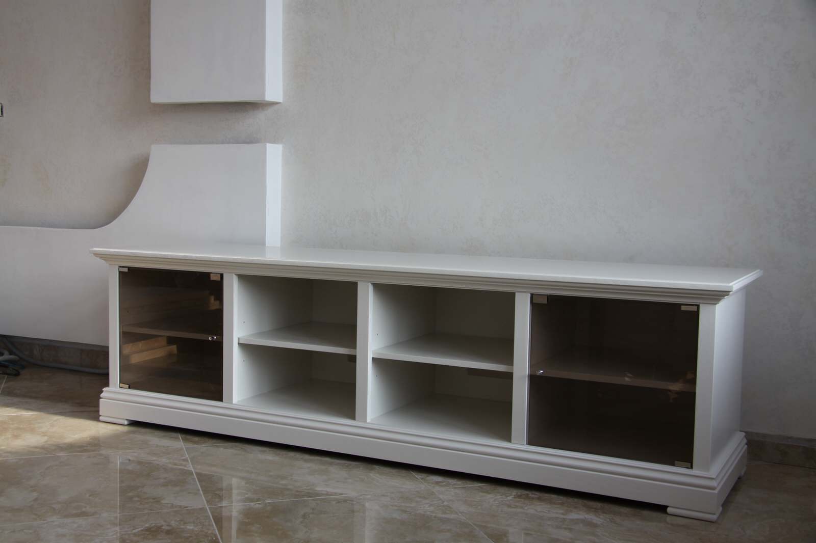 Тумба под телевизор