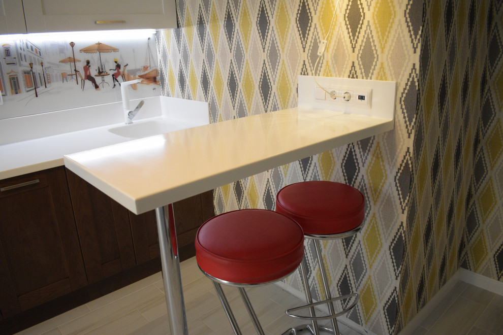 Кухня Кальвадос из массива дуба с каменной столешницей