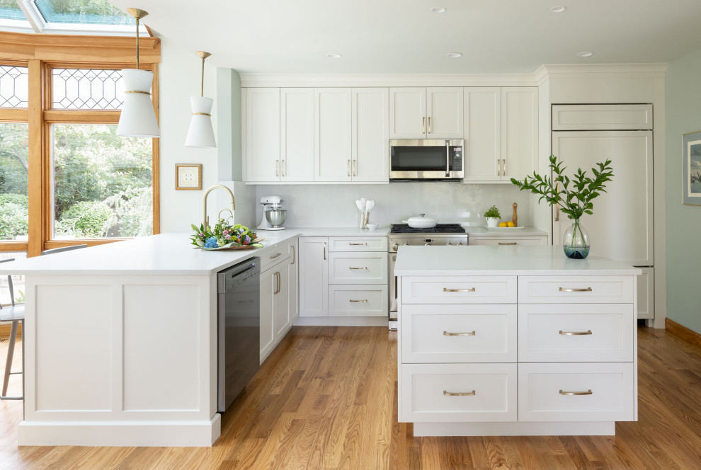 Kitchen - kitchen idea in Boston