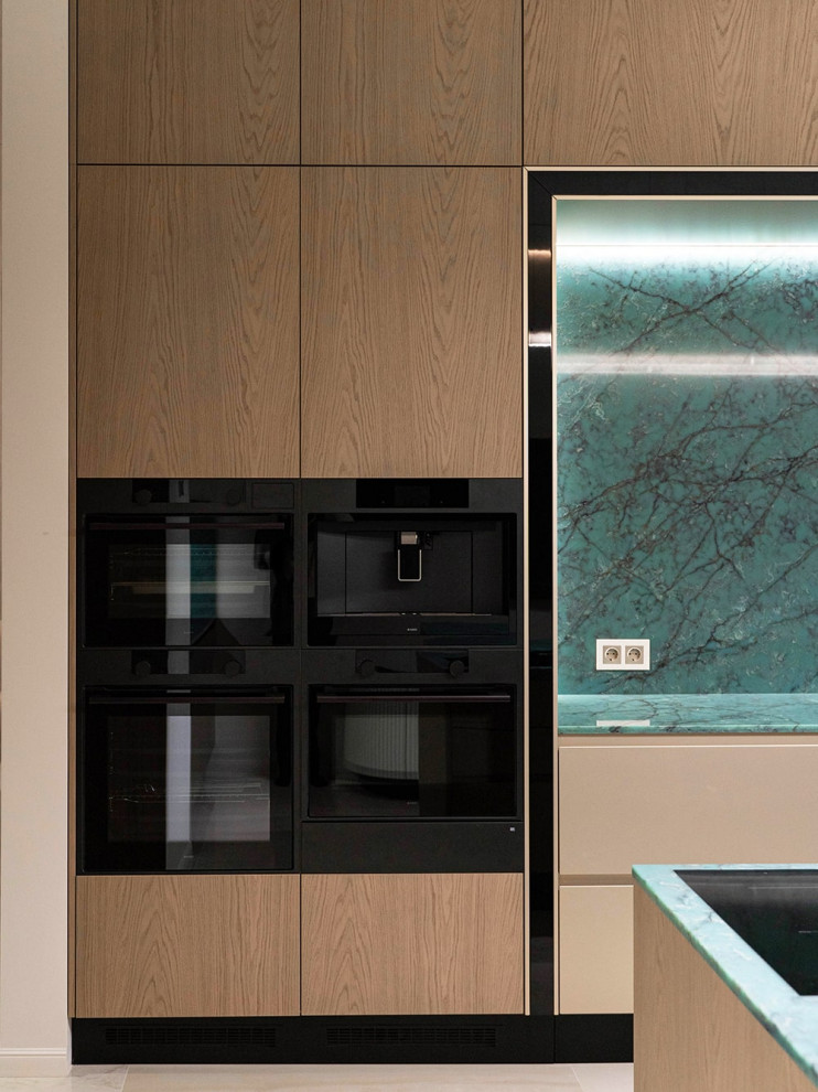 Giulia Novars впечатляет! Смелый акцент в интерьере кухни