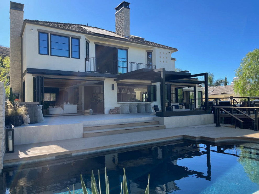 Tona Residence