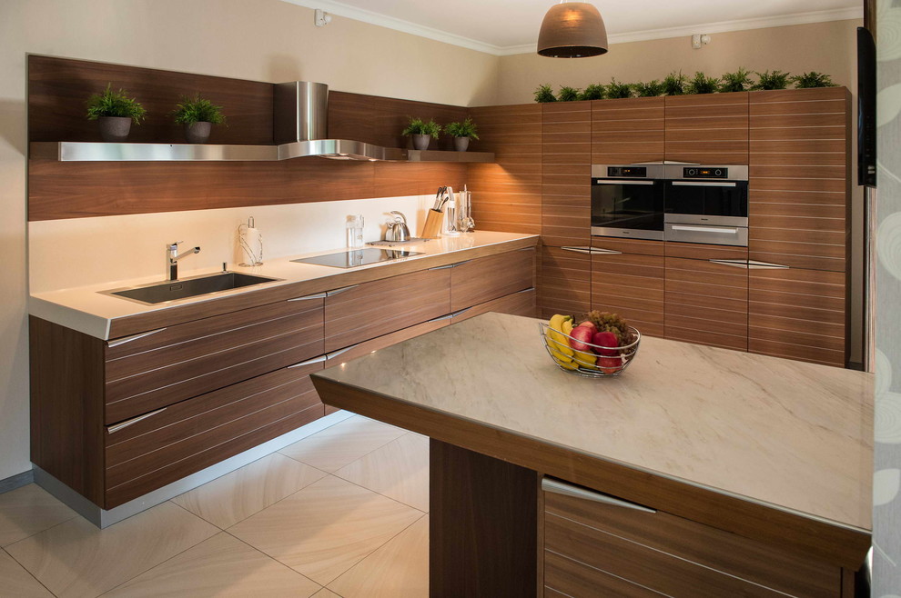 Открытое пространство кухни и гостиной