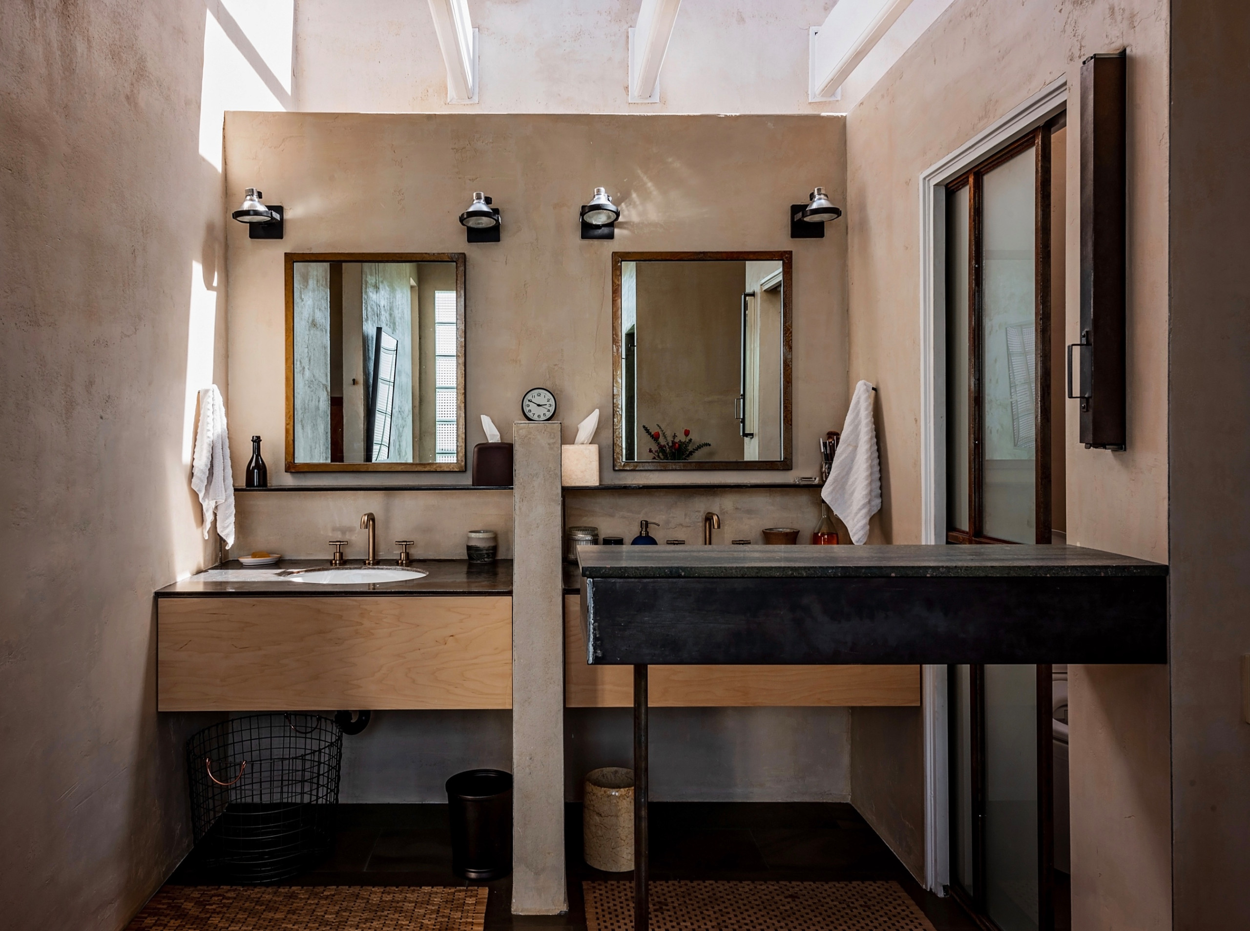 75 Beautiful Industrial Bathroom Pictures Ideas November 2020 Houzz