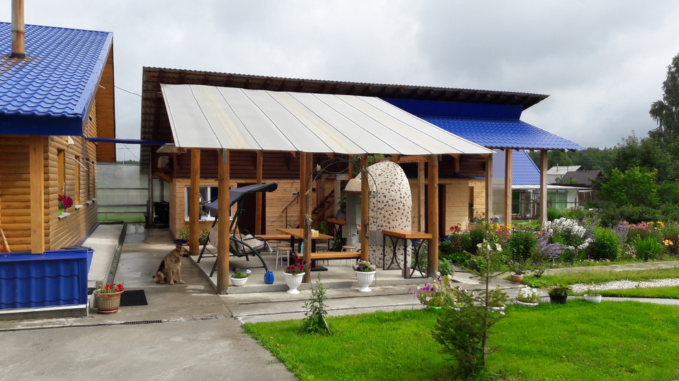 Фамильная усадьба: дом, баня, беседка, курятник