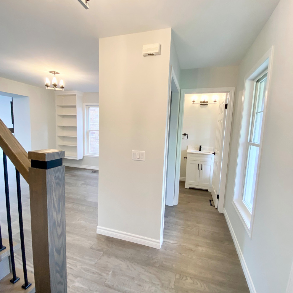 Entryway - transitional entryway idea