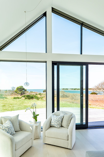 Thumb Point coastal-living-room
