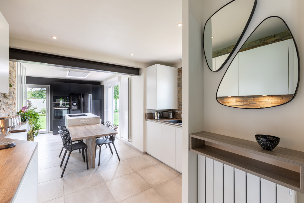 Rénovation complète d'une cuisine, abattement d'un mur porteur