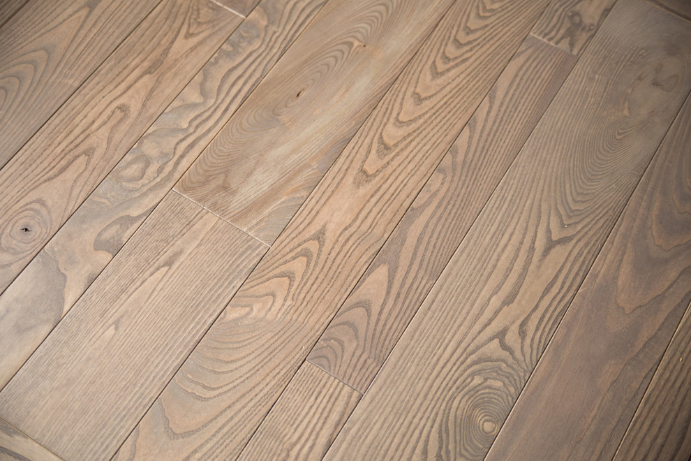 FLOORS