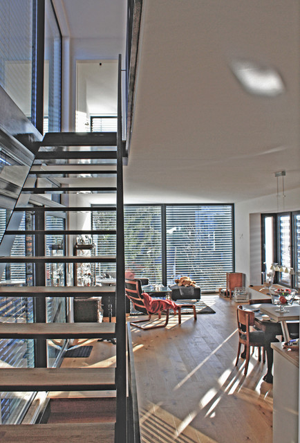 up & down contemporary-vardagsrum