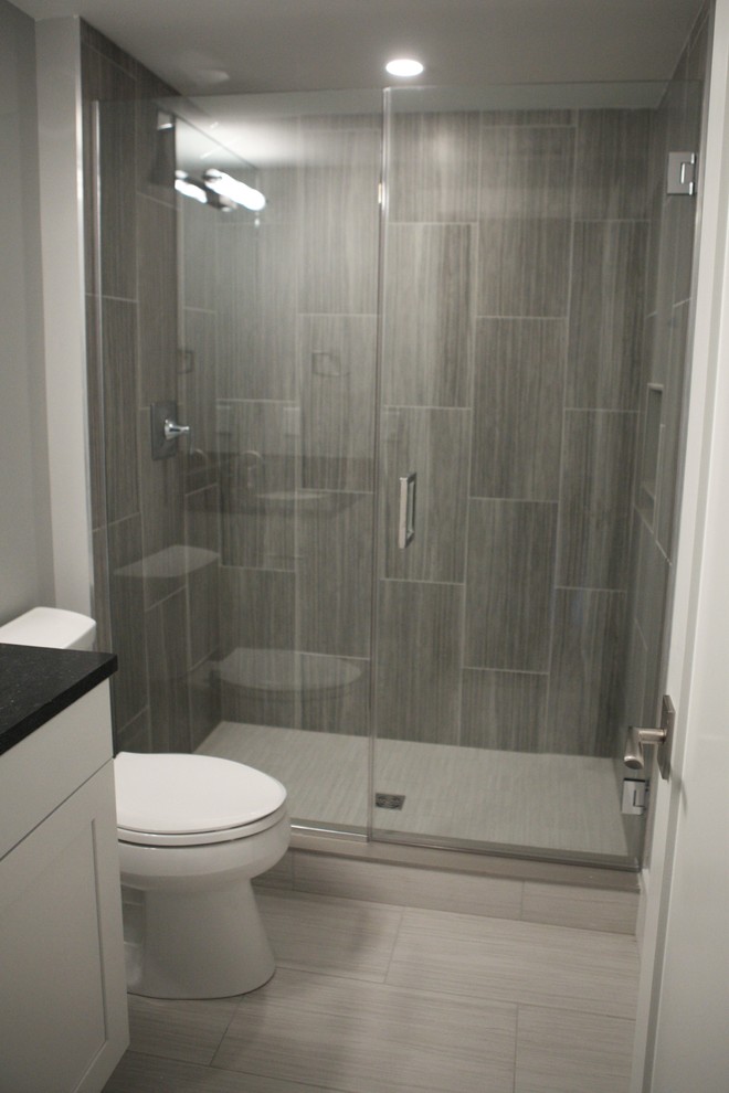 Example of a transitional bathroom design in Indianapolis