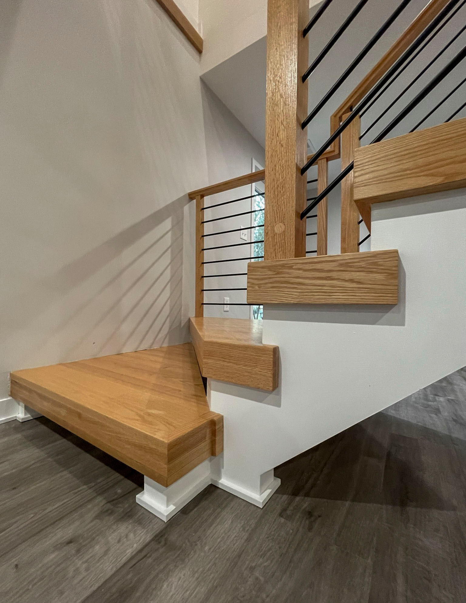 99_Modern & Open L-Shape-Winder Stair, Arlington VA 22207
