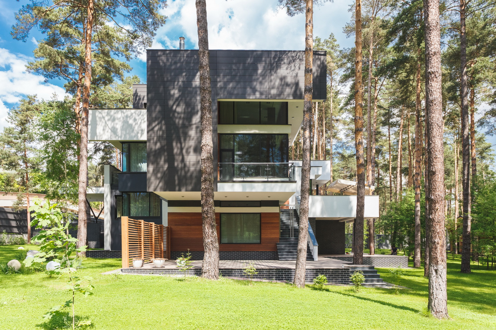 Дом в посёлке "Сосновый бор" на Ильинском шоссе